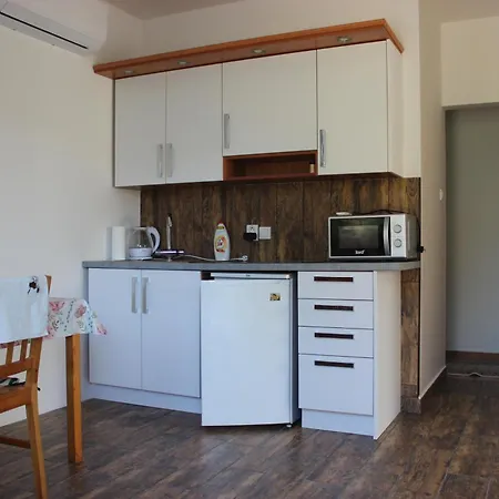 Дом отдыха House